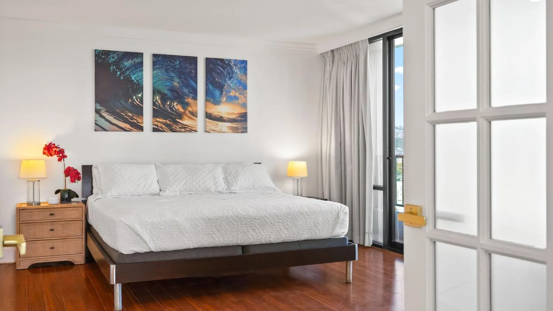 Honu Hale Penthouse 2 Bdr Ocean View Waikiki Daire Honolulu ABD